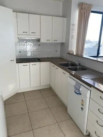 Kings Row Apartments Caloundra 4*,