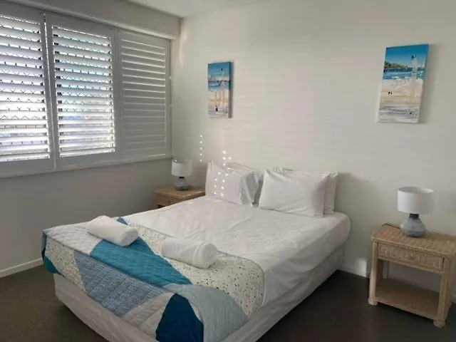 Kings Row Apartments Caloundra Aparthotel