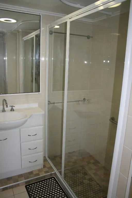 Aparthotel Kings Row Apartments Caloundra