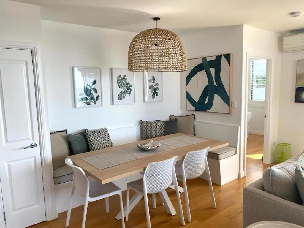 Kings Row Apartments Caloundra