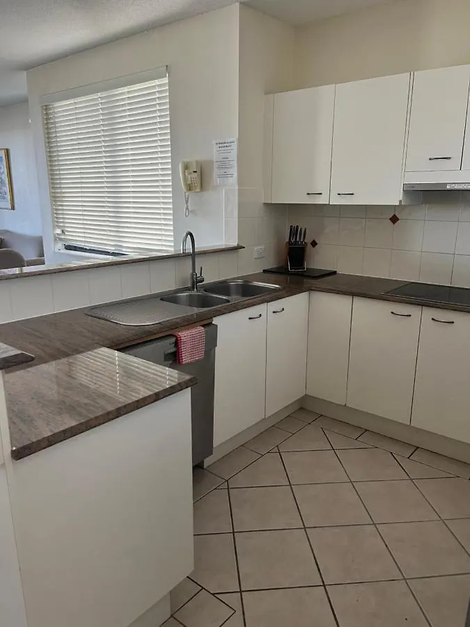 Kings Row Apartments Caloundra 4*,