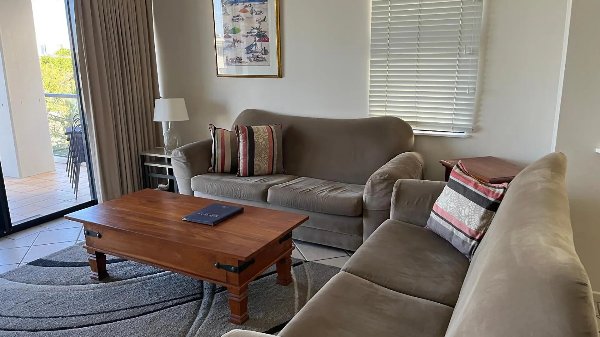 Aparthotel Kings Row Apartments Caloundra